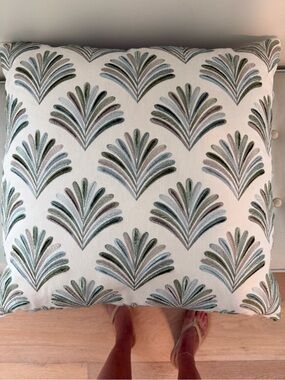D.V. KAP Aruba pillow 24x24